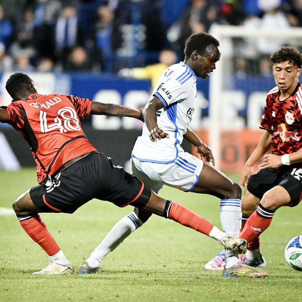 Red Bulls score twice in first half to charge past CF Montreal 2-0